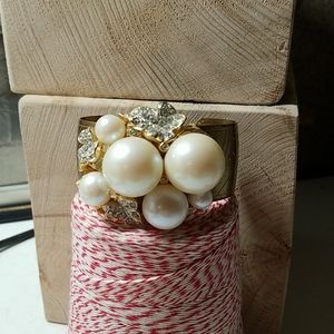 2021 Hot Trend Pearl Cuff Vintage